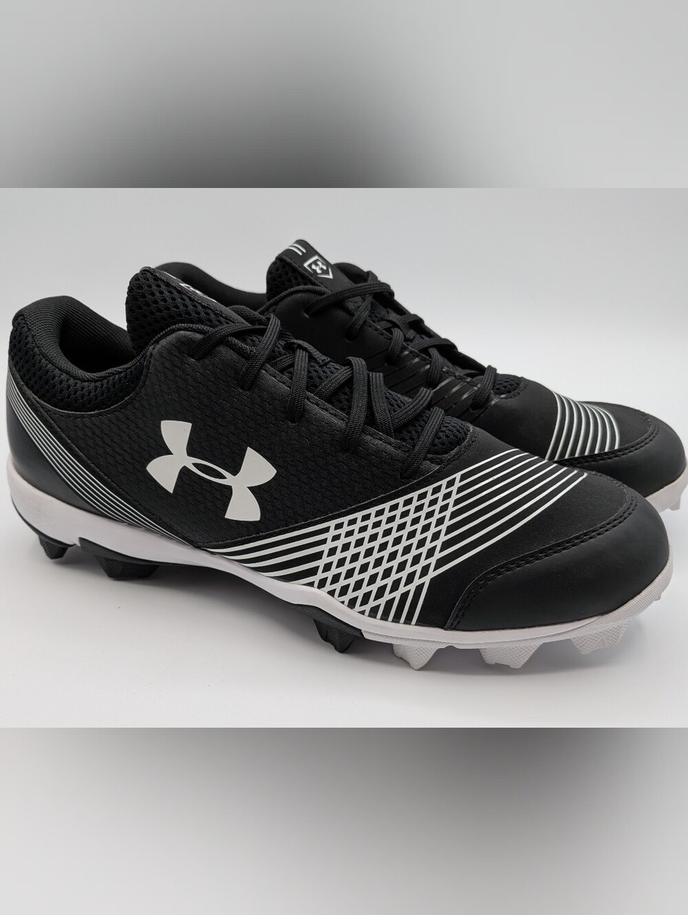 UA - Under Armour - Glyde RM Cleats in Black and White Sz 10-1/2 (1297334-011)
